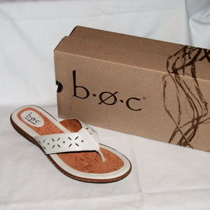 b.o.c Sandals "Hindy"  White Size 10 NEW IN BOX